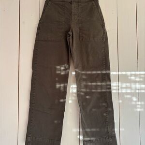 Lou & Grey Women's Cargo Pants in Olive